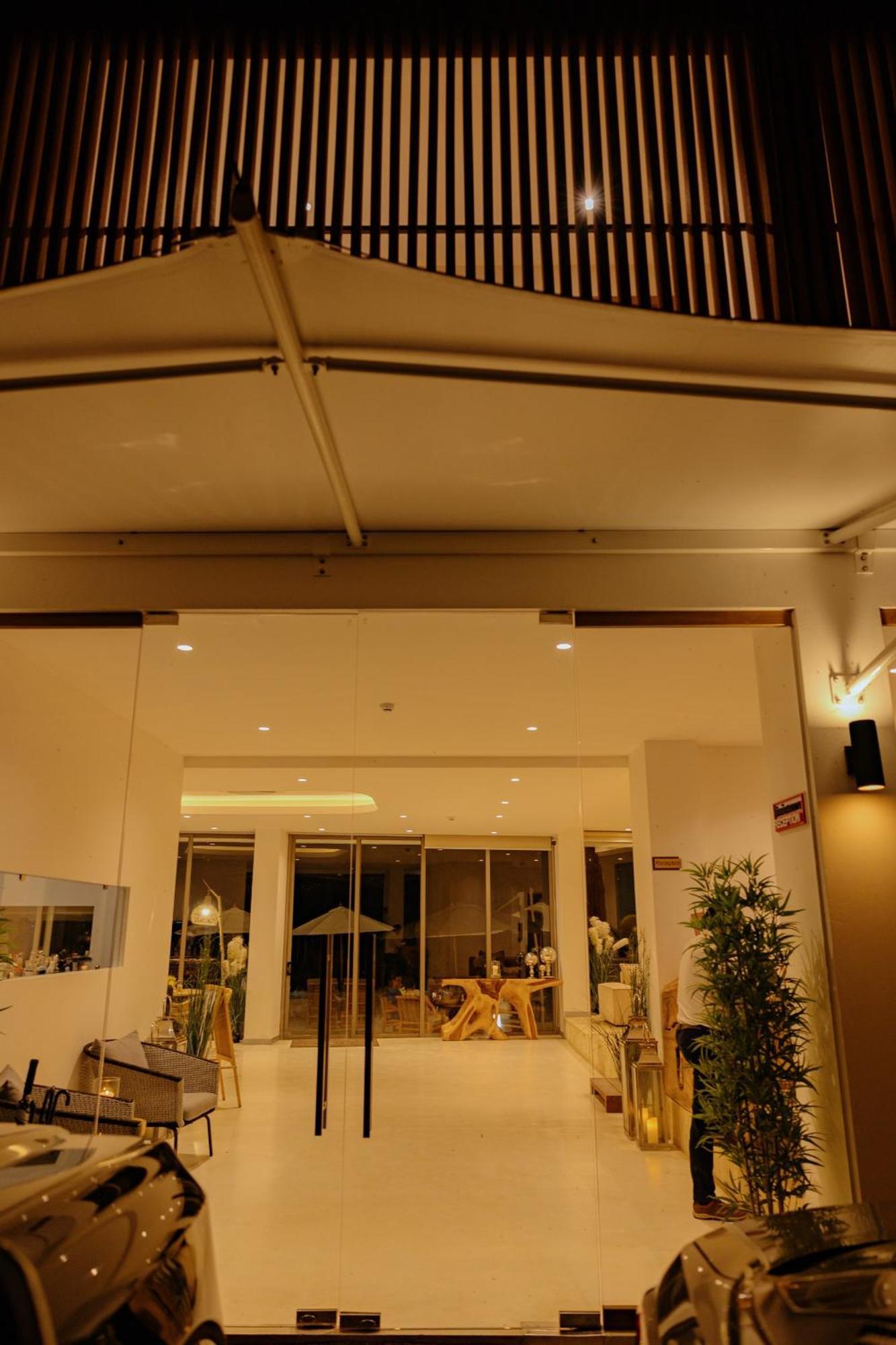 Elite Atoll Beachfront Hotel Khanom Kültér fotó